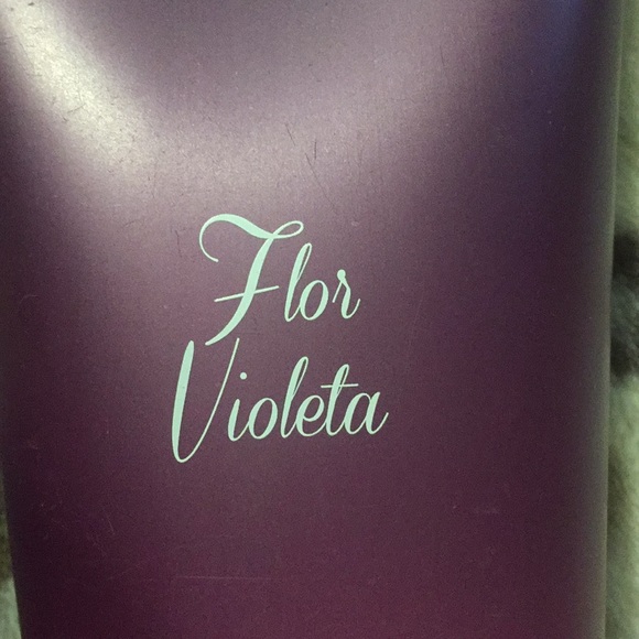 Flor Violeta Shower Gel - Picture 3 of 6